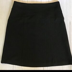 - ELLE Black above the Knee skirt. Size 2